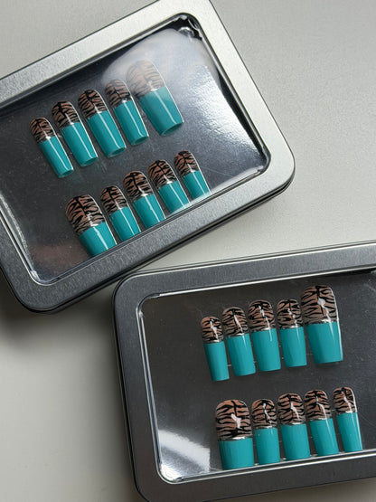 TURQUOISE TIGER